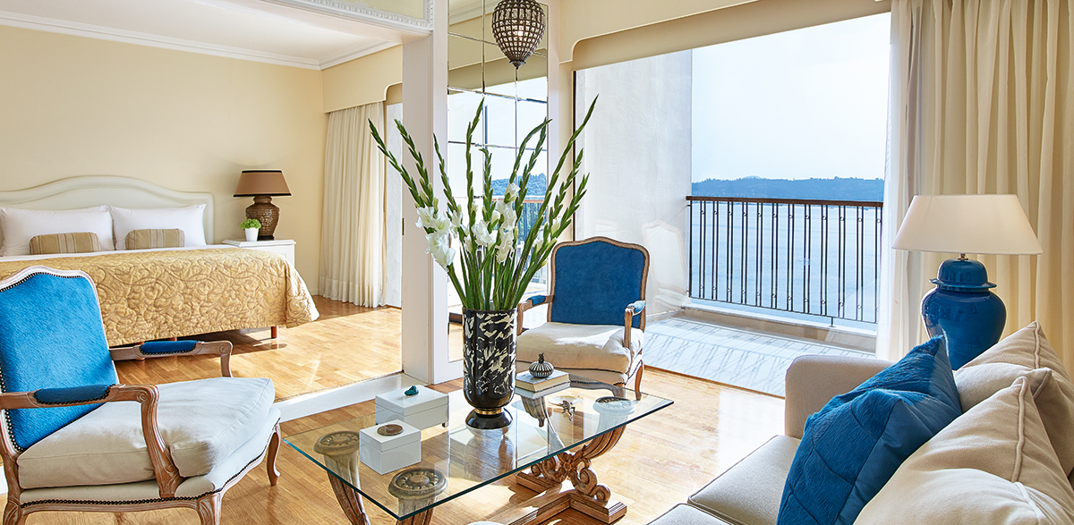 Hotel Grecotel Corfu Imperial Palace deluxe suite sea view.jpg