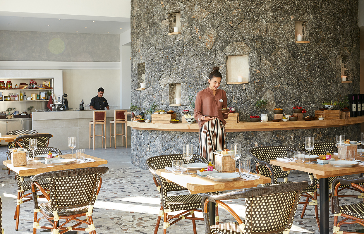 Hotel Grecotel Corfu Imperial Palace wine bar.jpg