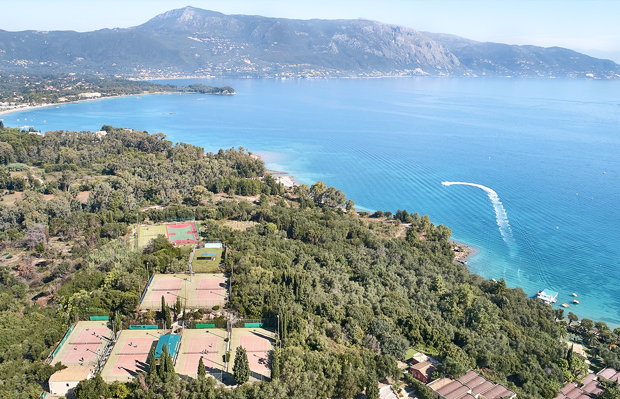Hotel Grecotel  Daphnila Bay Dassia sport court.jpg
