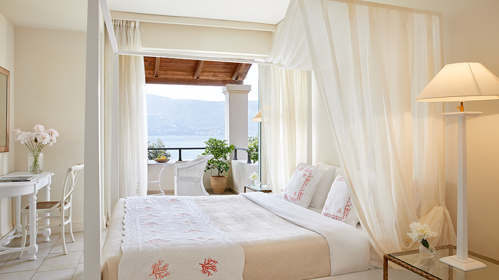 Hotel Grecotel Eva Palace Deluxe Bungalow Suite Sea View 1.jpg