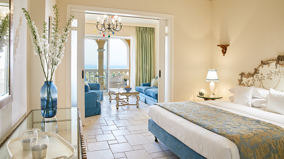 Hotel Grecotel Eva Palace Deluxe Suite.jpg