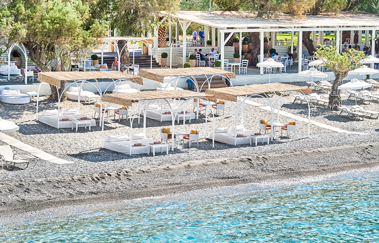 Hotel Grecotel Filoxenia beach bar.jpg