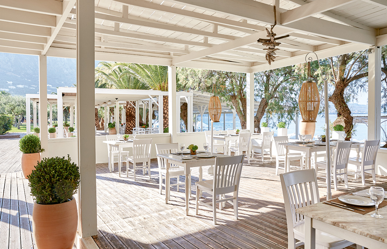 Hotel Grecotel Filoxenia restaurant.jpg