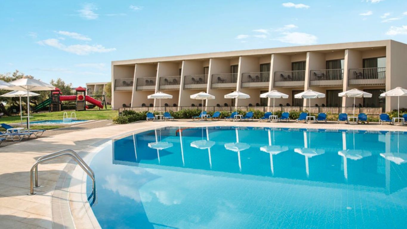 Grecotel Grand Hotel Egnatia-Bazen.jpg