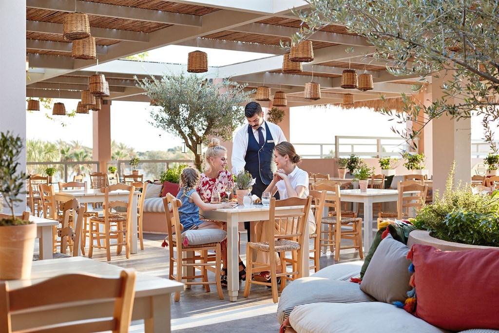 Hotel Grecotel Ilia Palms Aqua Park restaurant.jpg