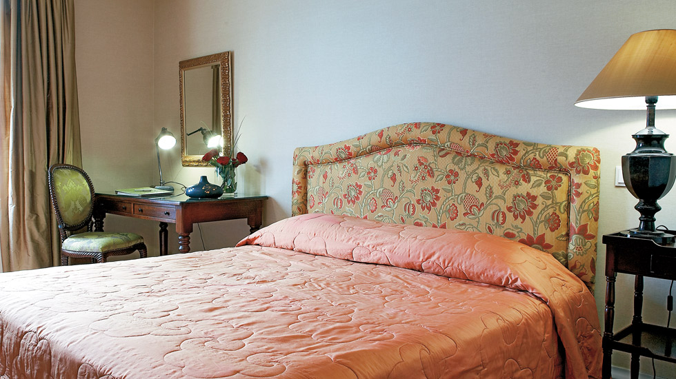 Hotel Grecotel Larissa Imperial family executive suite 2.jpg