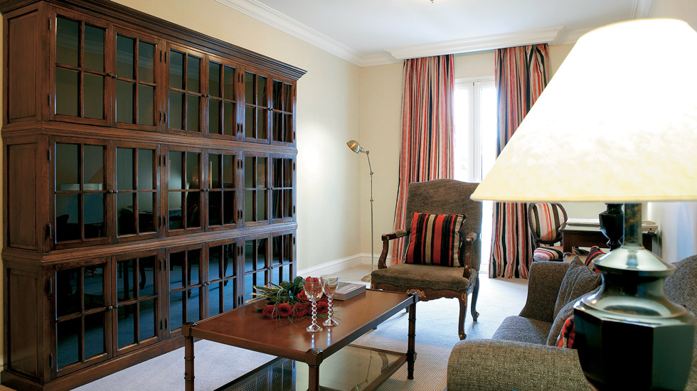 Hotel Grecotel Larissa Imperial family executive suite 3.jpg