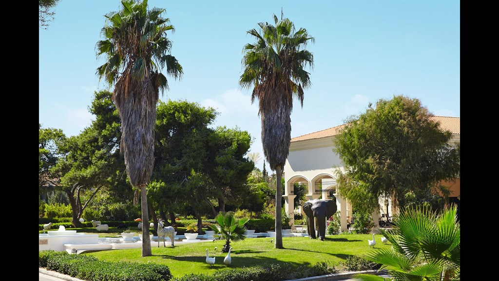 Hotel Grecotel Olympia Aqua Park garden.jpg