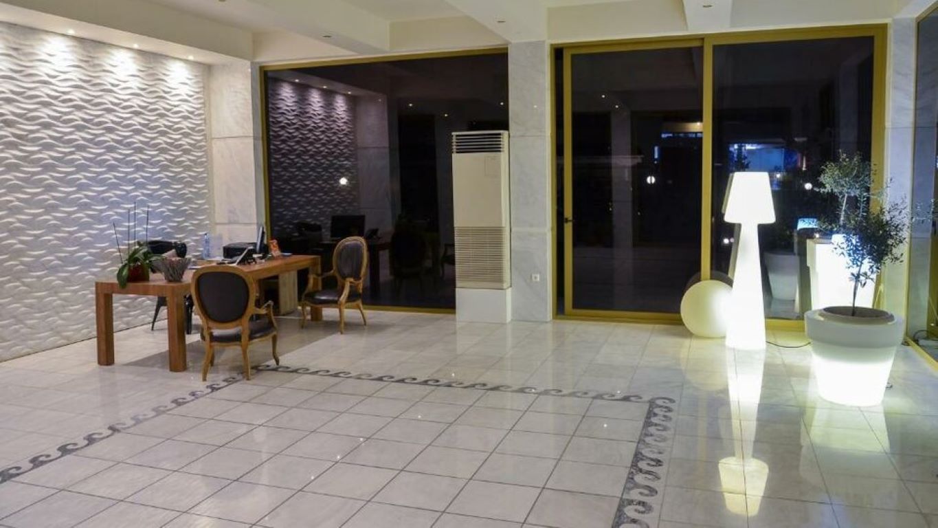 Hanioti Melathron-Recepcija.jpg