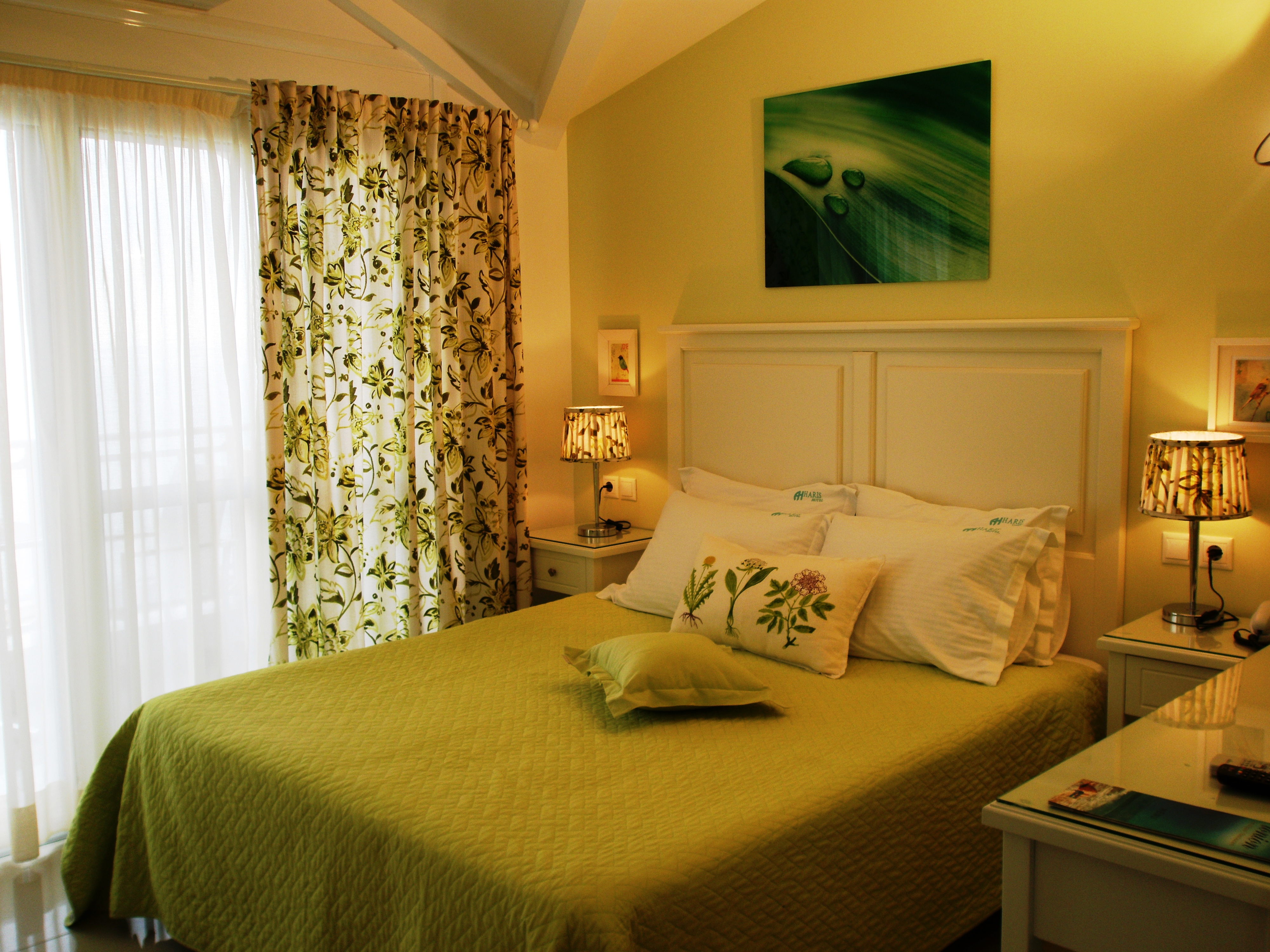 Haris aparments superior double room 3.jpg