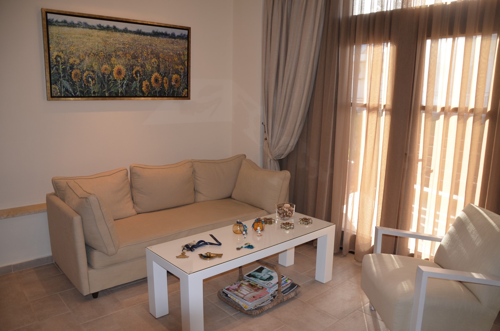 Villa Helianthus triple room 1.jpg