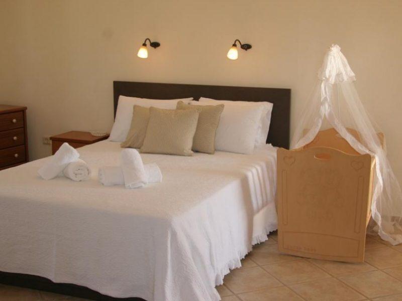 Hotel Hesperides double studio.jpg