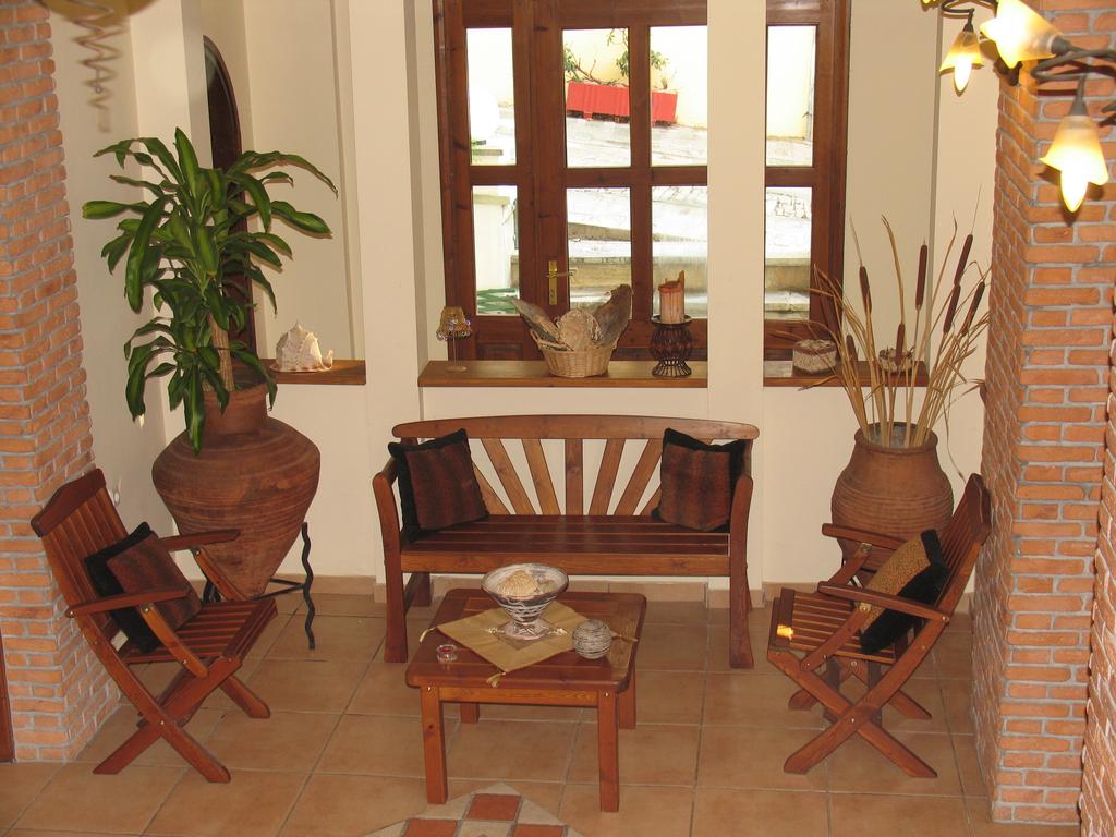 Hotel Katia lobby 1.jpg