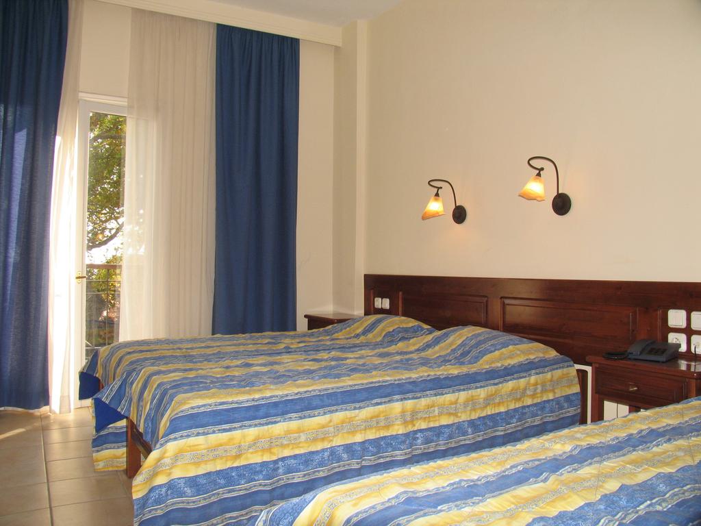Hotel Katia triple room 2.jpg
