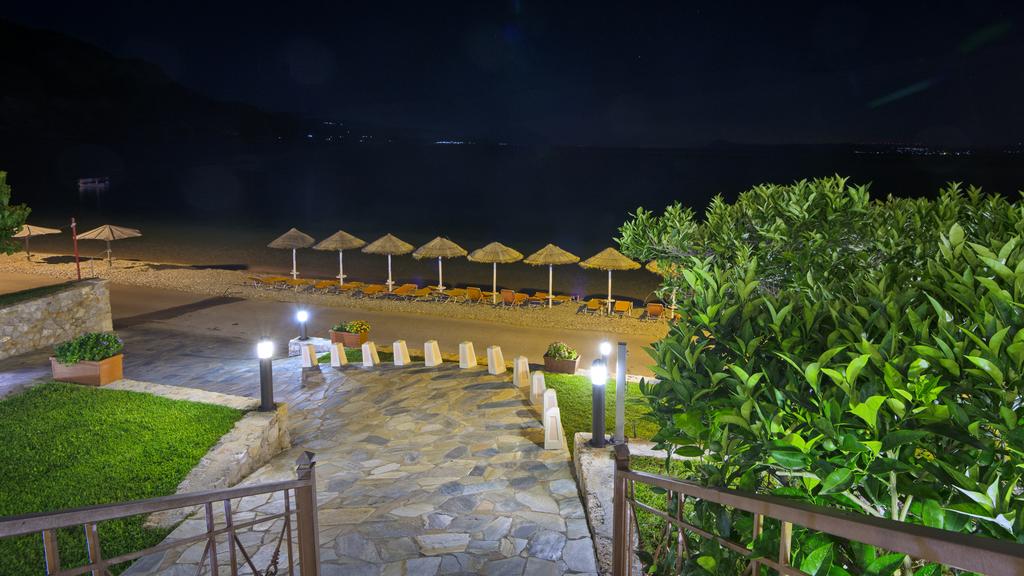 Hotel Ilia Mare beach.jpg