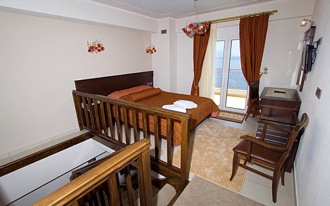 Hotel Ilia Mare maissonette 2.jpg