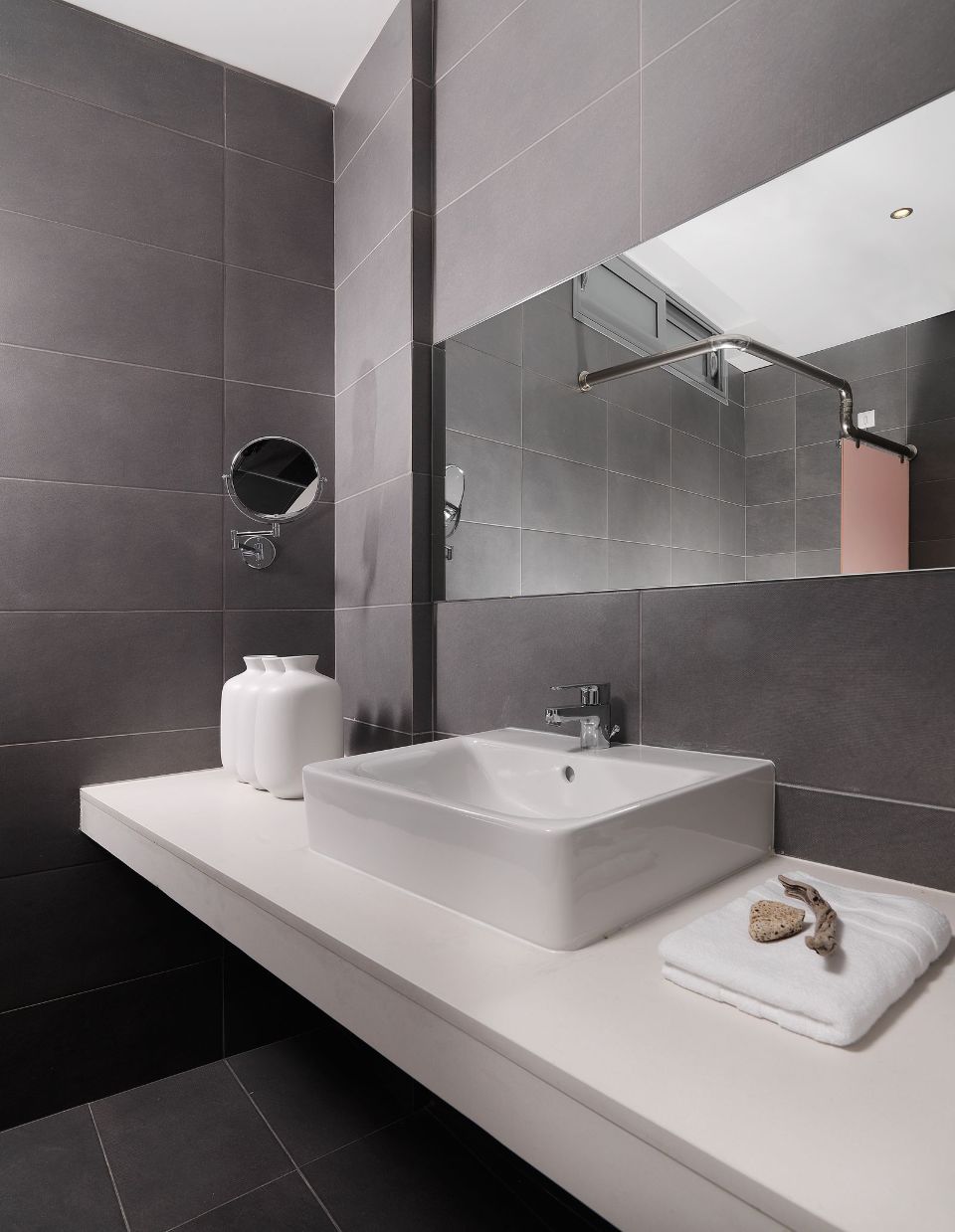 Hotel Airotel Galaxy bathroom.jpeg