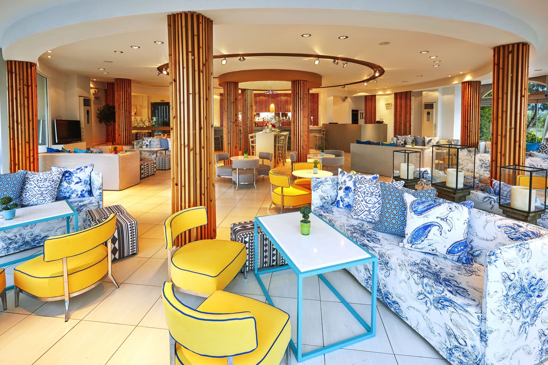 Hotel Ilio Mare atrium bar.jpg