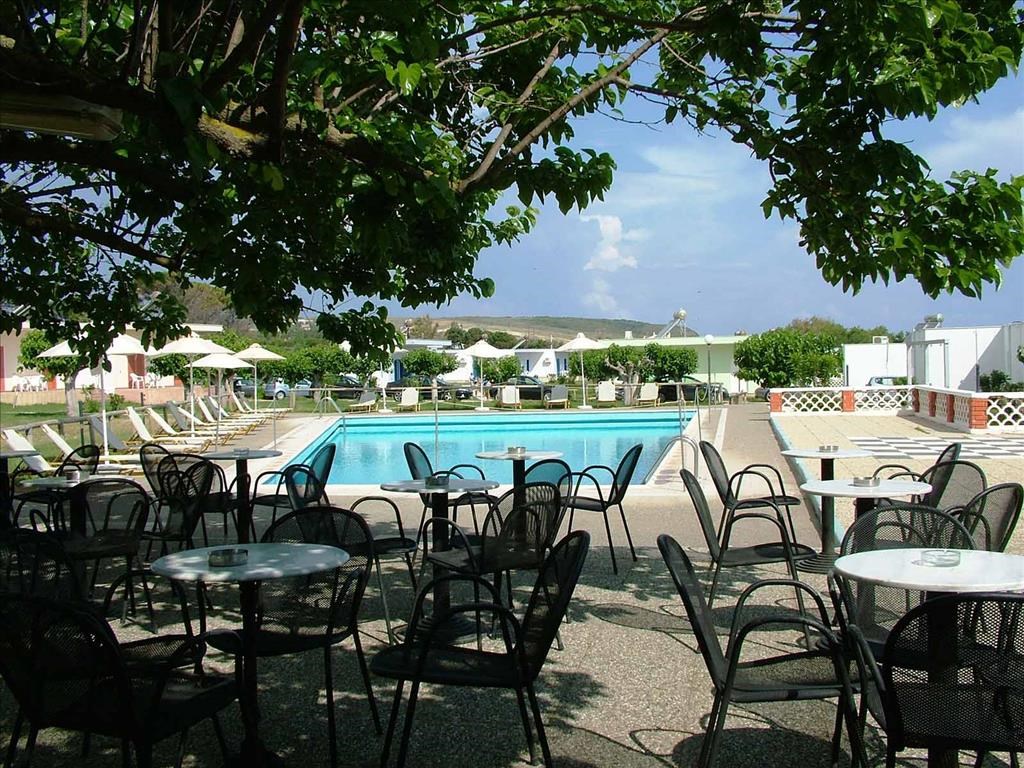 Hotel Ionian Beach pool bar.jpeg