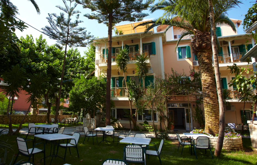 Ionian pardise hotel.jpg