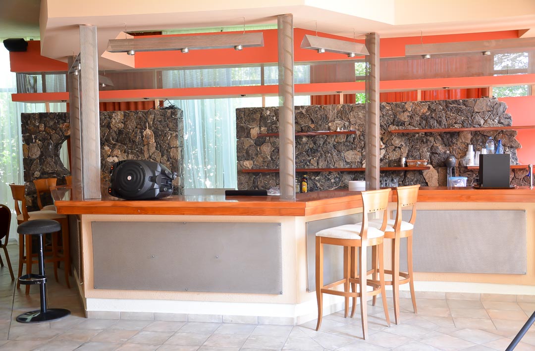 Hotel Ionian Park bar 1.jpg