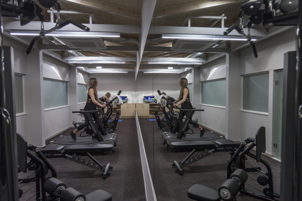 Hotel Ionian Plaza gym.jpg
