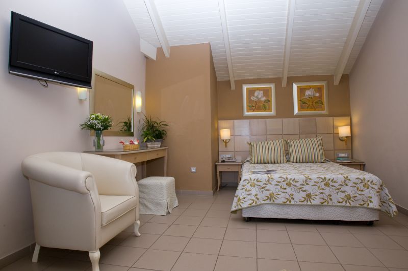 Hotel Ionian Plaza suite.jpg
