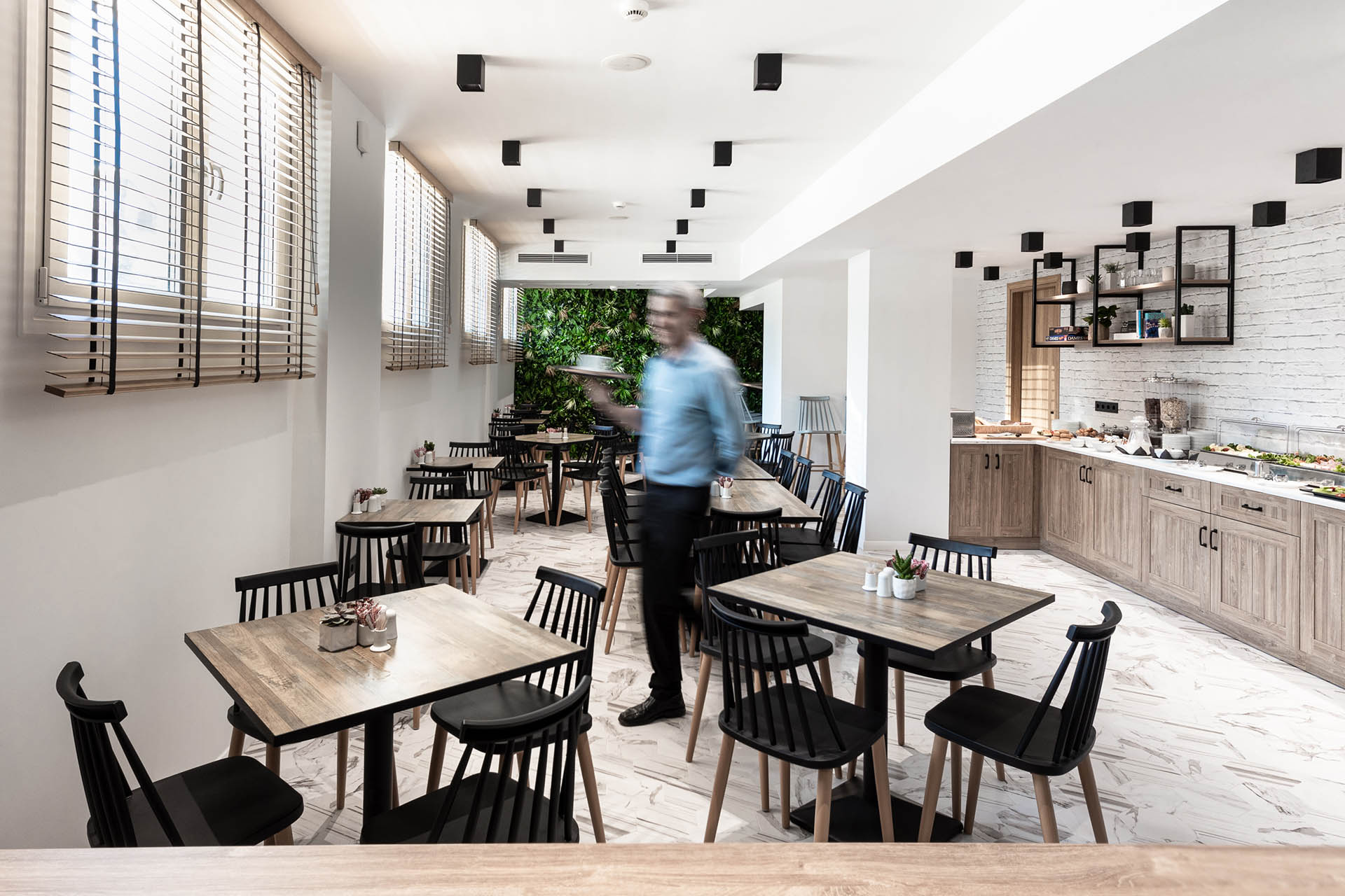 Hotel-31-Doors-restourant.jpg
