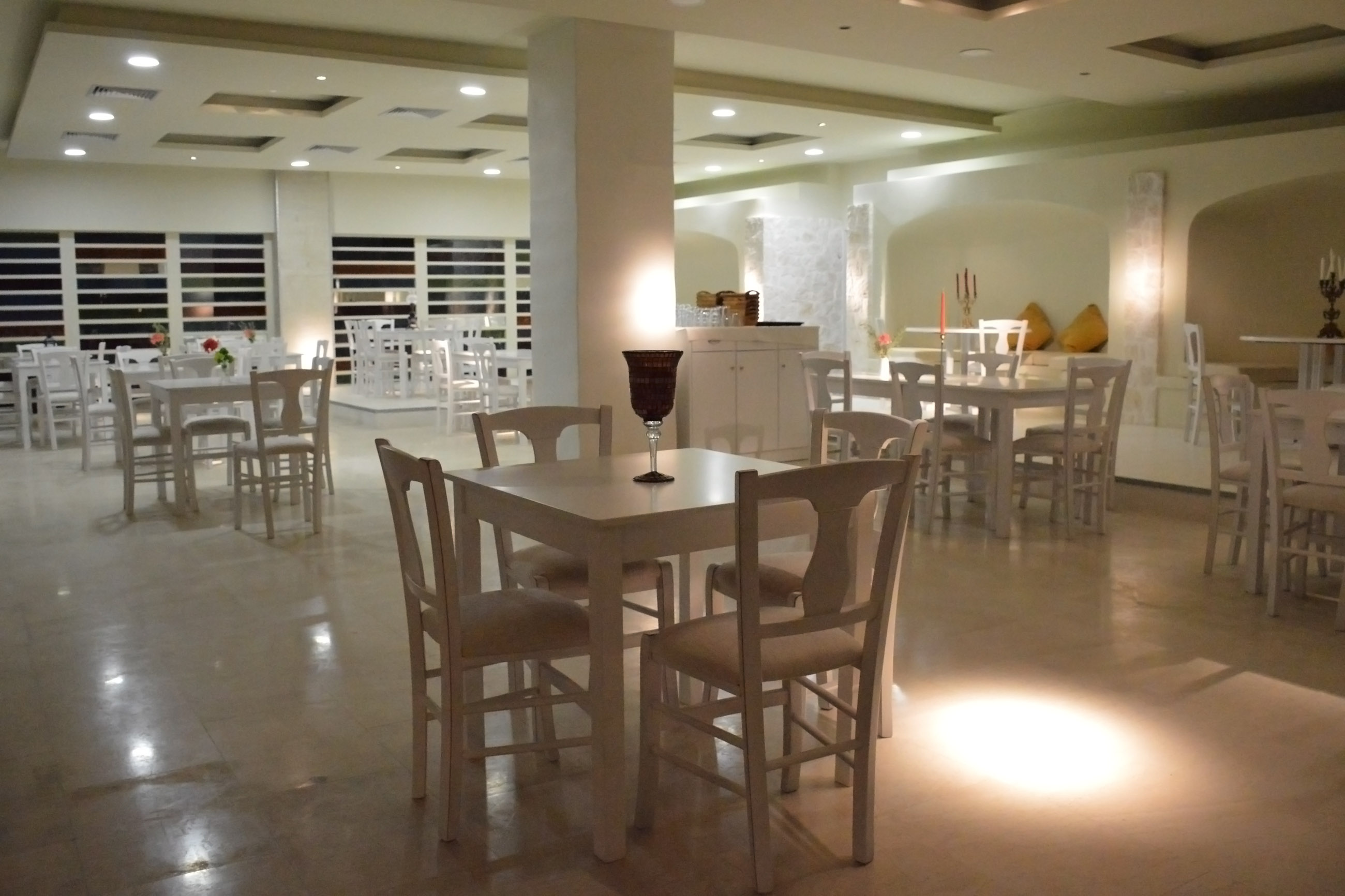 Hotel Ionion Star restaurant.jpg