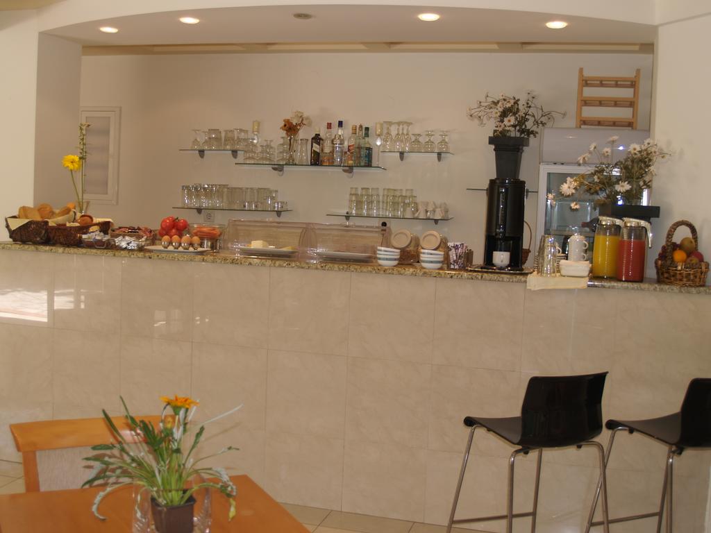 Hotel Iraklitsa Beach bar.jpg