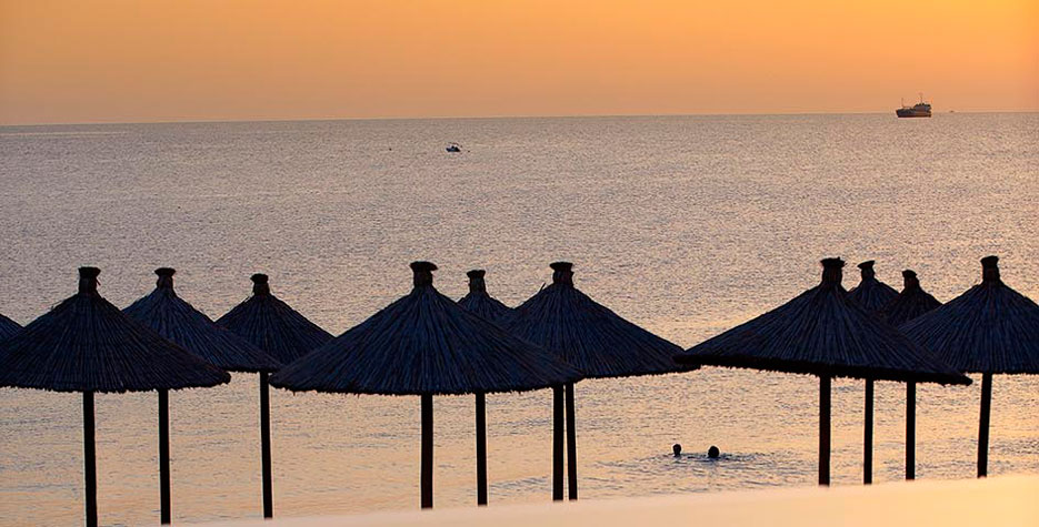 Istion Club Hotel Beach.jpg