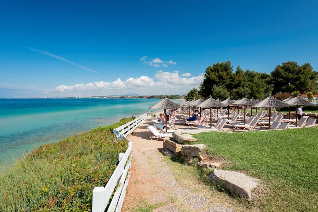 Istion Club Hotel Near Beach.jpg