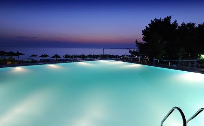Istion Club Hotel Pool.jpg