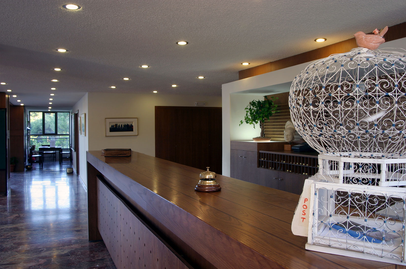 Hotel Kalamaki Beach Resort reception.jpg