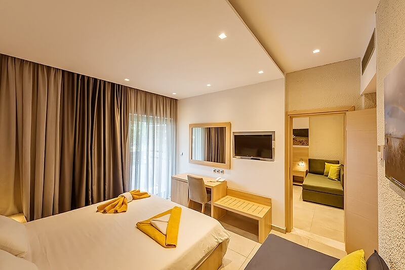 Hotel Kalogria Beach comfortable suites 1.jpg
