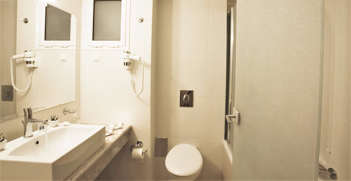Hotel Akrotiri beach bathroom.jpg