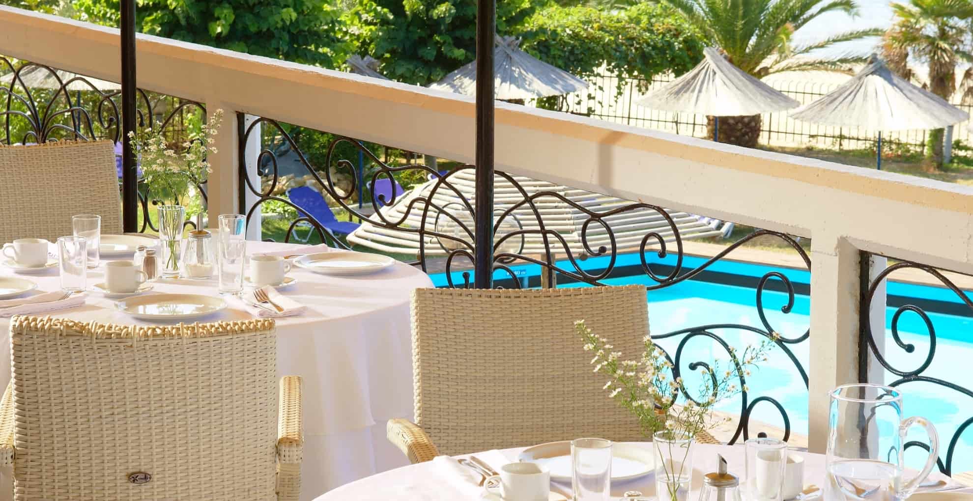 Hotel Kamari  Beach restaurant.jpg
