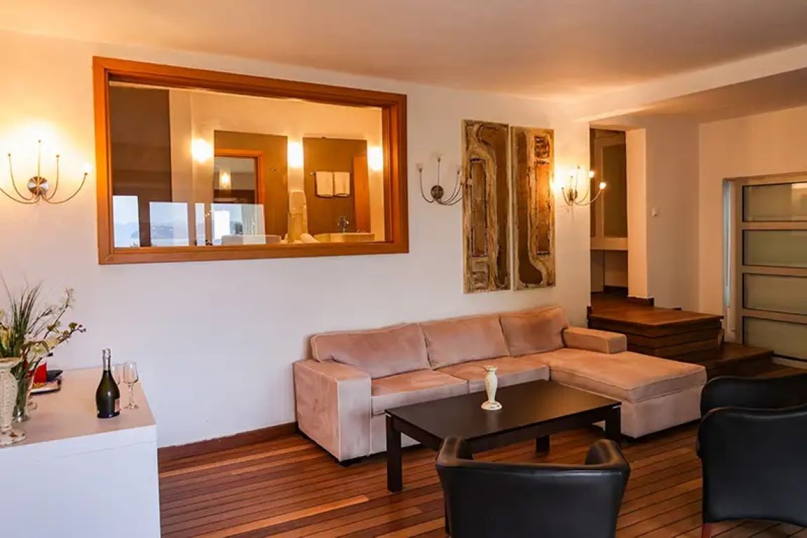 Kanapitsa Mare Hotel-Suite.jpg