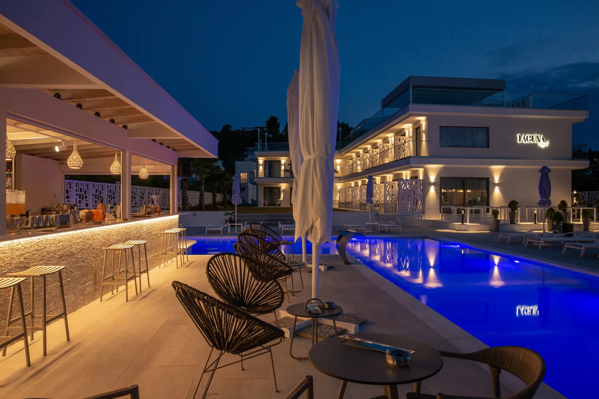 Laguna Resort Chalkidiki-Bar pored bazena.jpg
