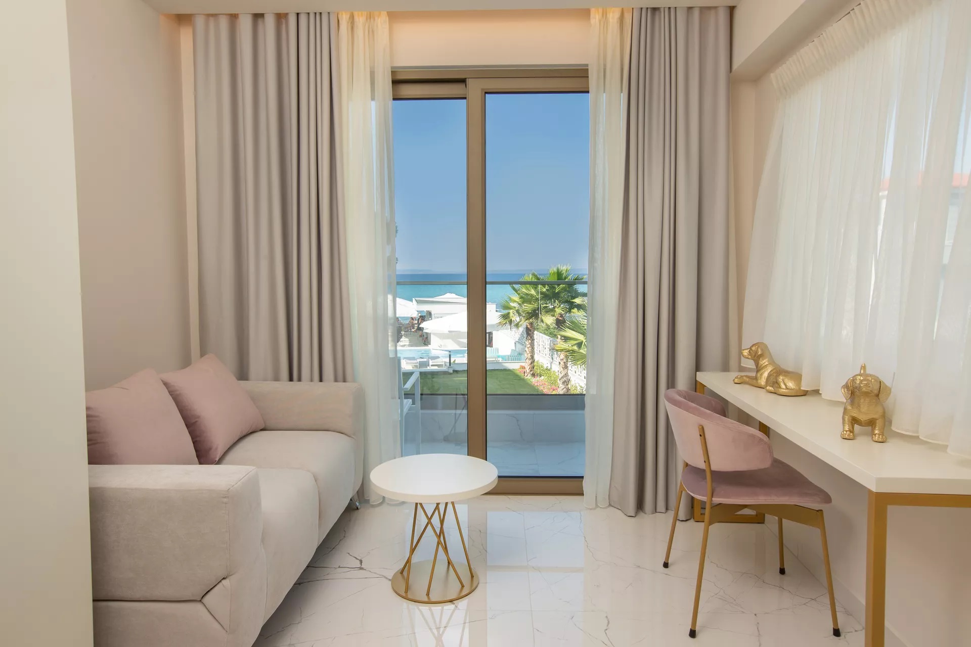 Laguna Resort Chalkidiki-Junior suite pogled more.jpg