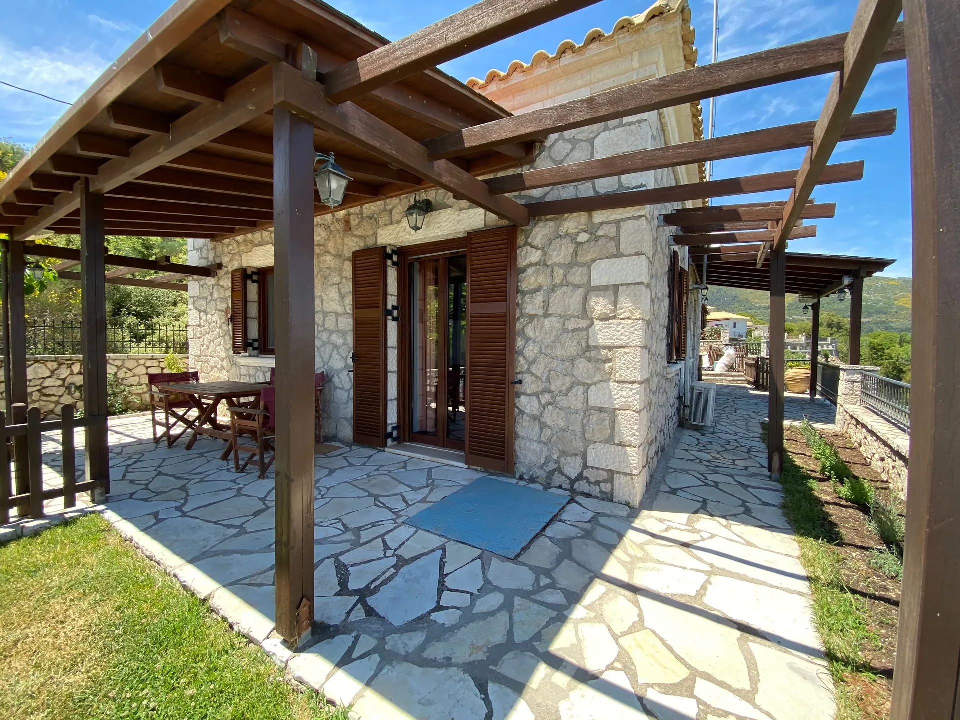 Lefkada Villas-VIP vila Meganissi.jpg