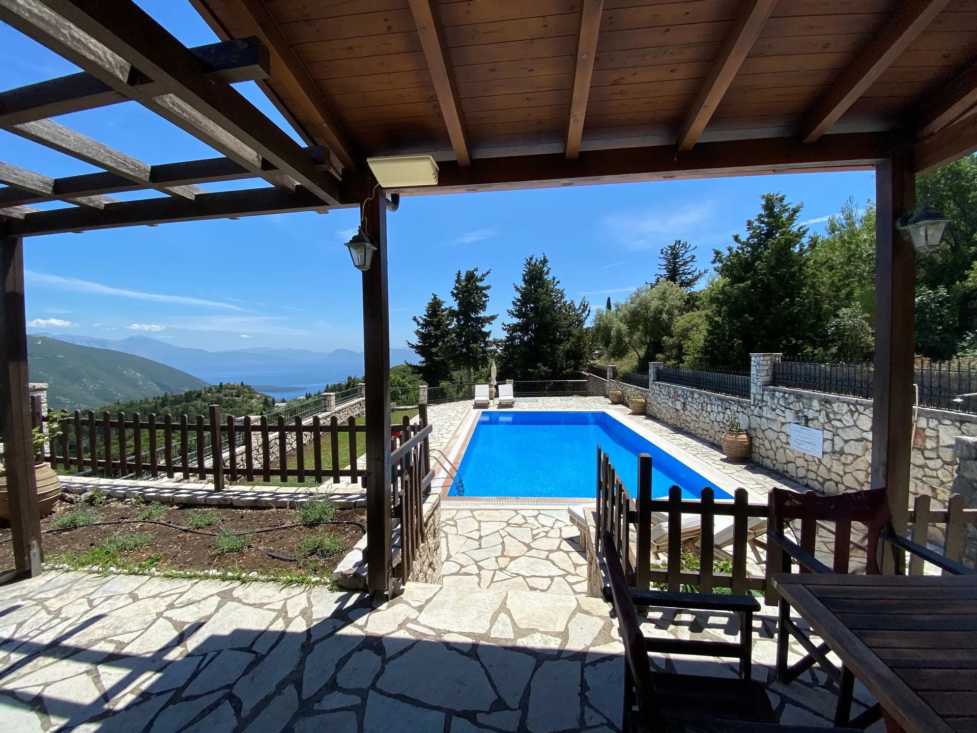 Lefkada Villas-VIP vila Skorpios bazen.jpg