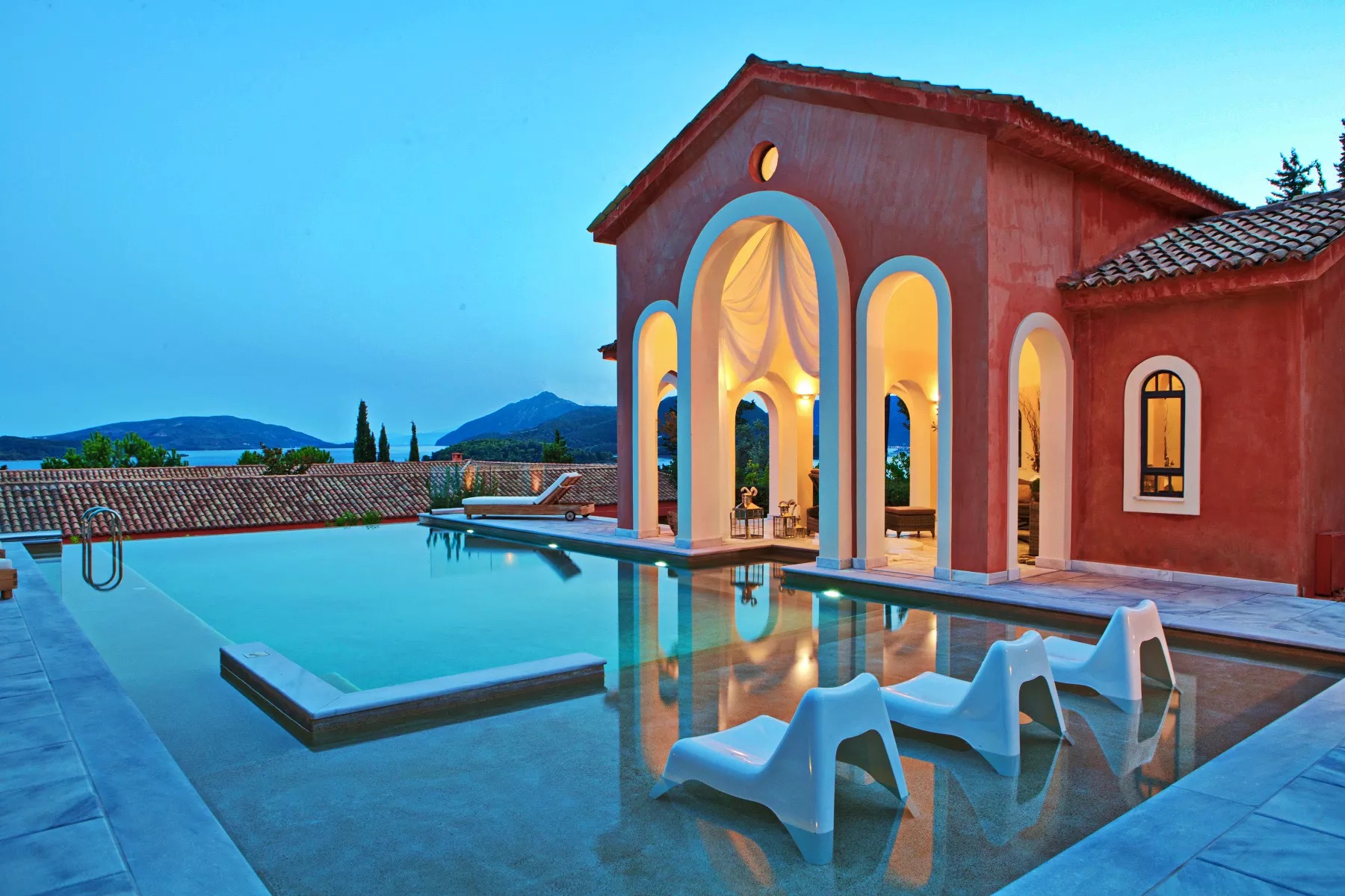 Villa Veneziano Lefkada-Nocni izgled.jpg