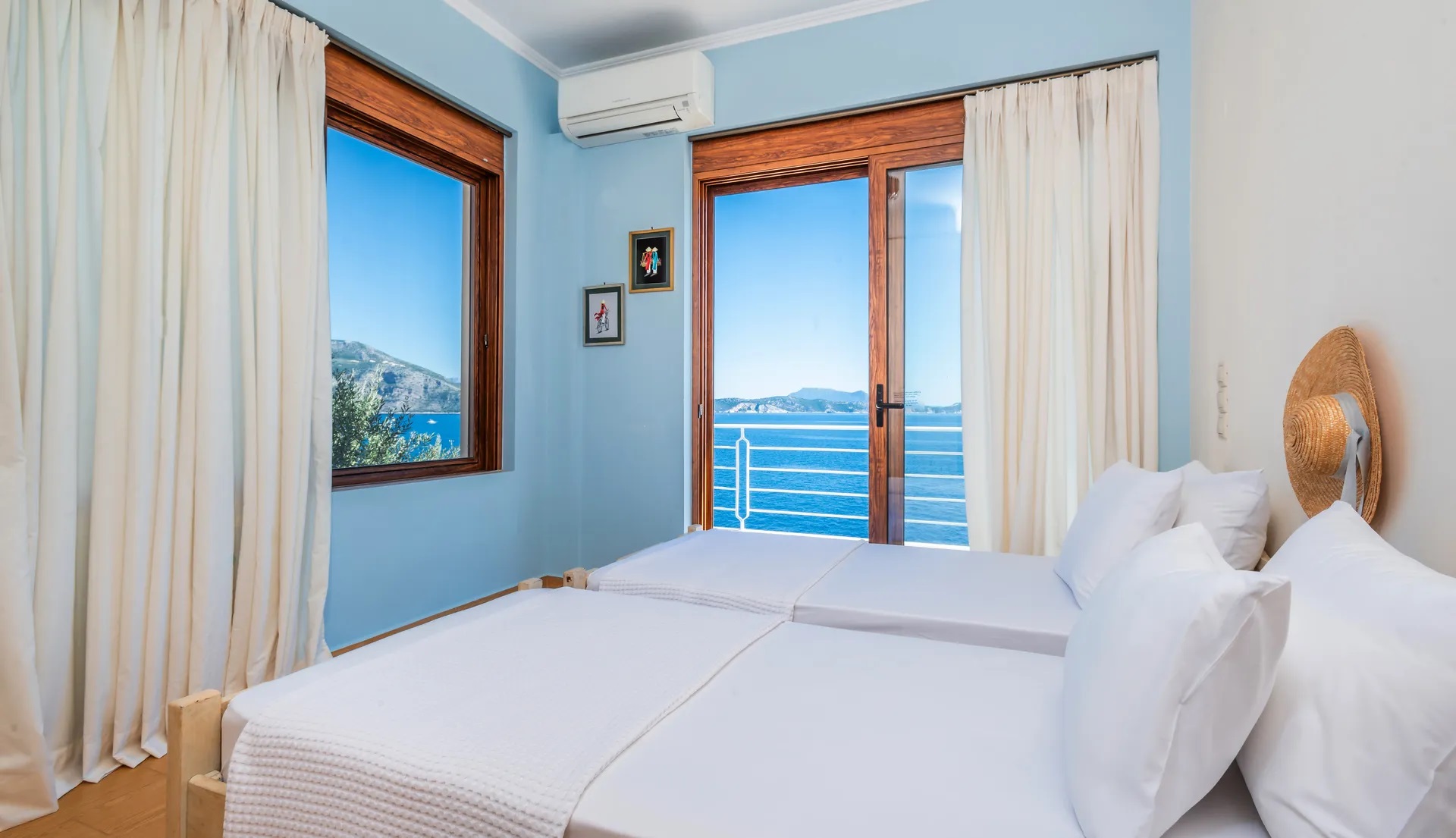 Iris Villas Lefkada-Karavi vila spavaca soba.jpg