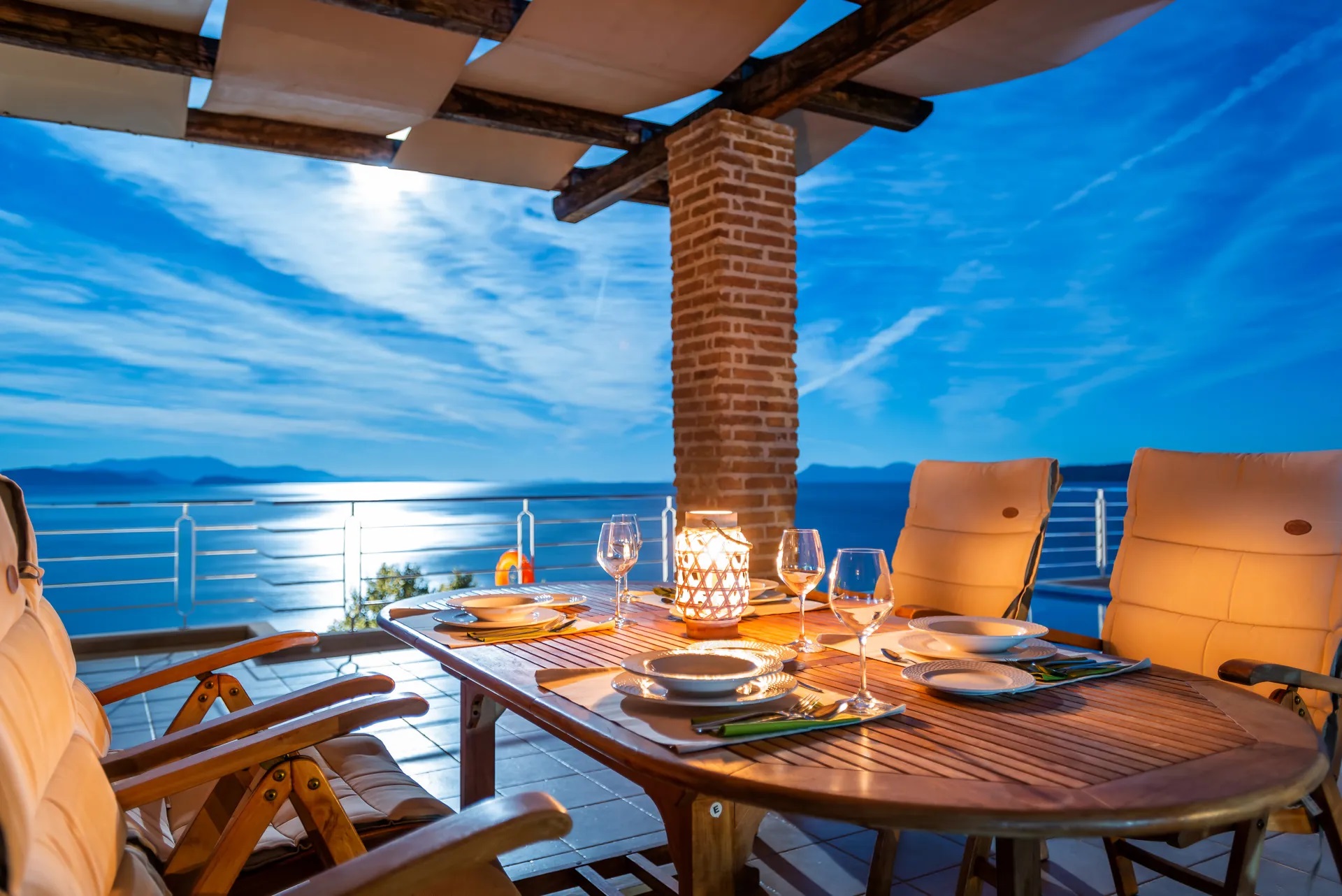 Iris Villas Lefkada-Karavi vila terasa.jpg