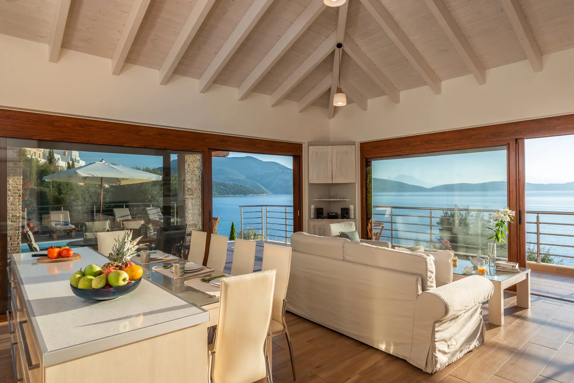 Iris Villas Lefkada-Marine vila unutrasnjost.jpg