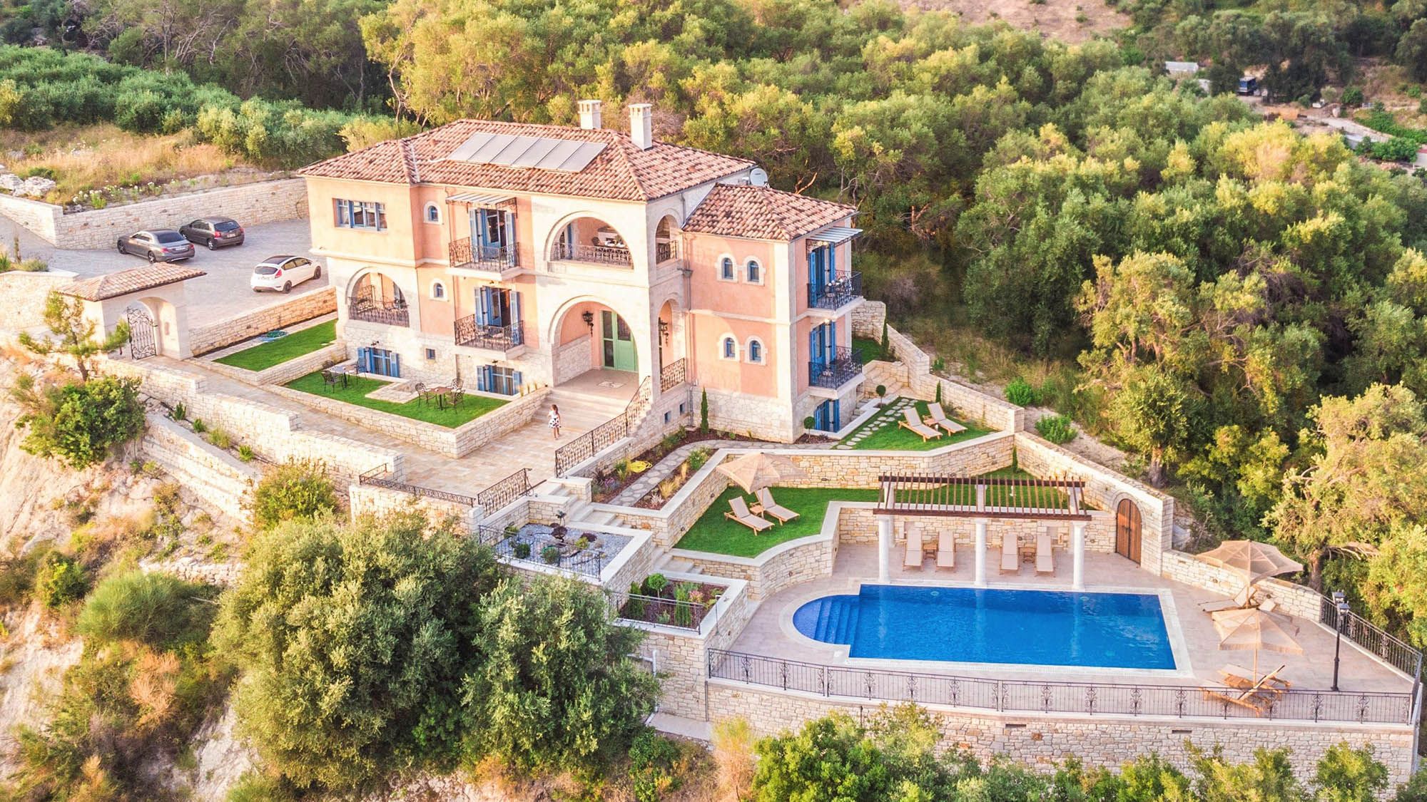 Elysium Living Parga-Panorama hotela.jpg