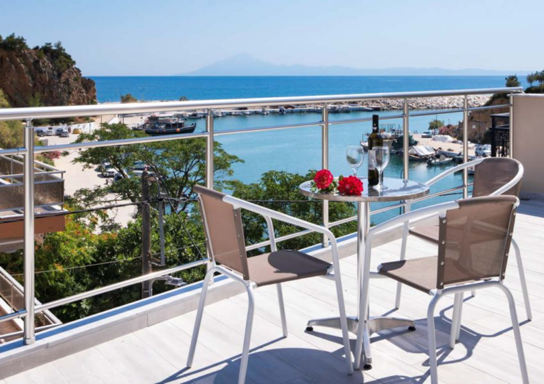 Hotel Star Bay luxury balkon sa pogledom na more.jpg