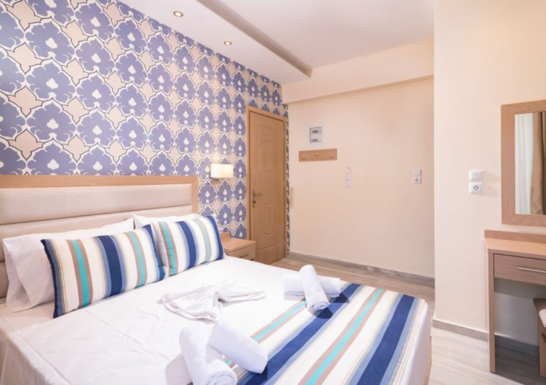 Hotel Star Bay luxury dvokrevetna soba.jpg