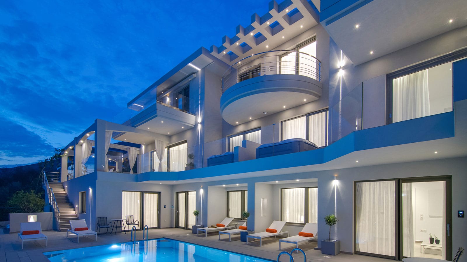 Livinghome Suites-Nocni izgled.jpg